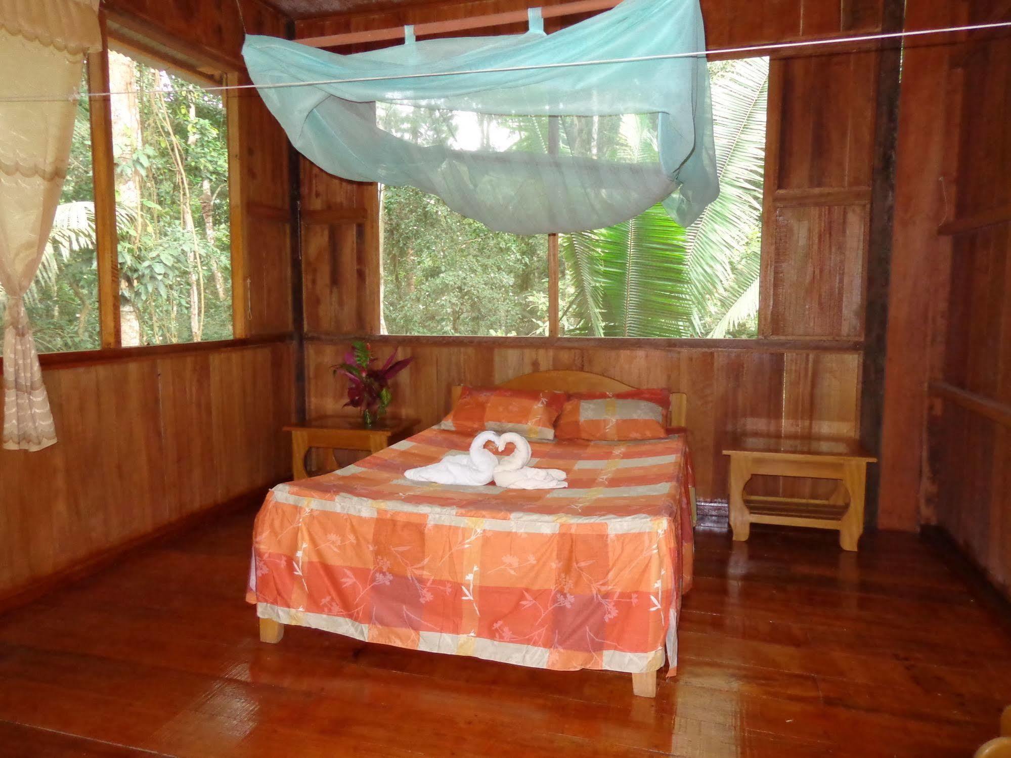 Monte Amazonico Lodge Тамбопата Экстерьер фото